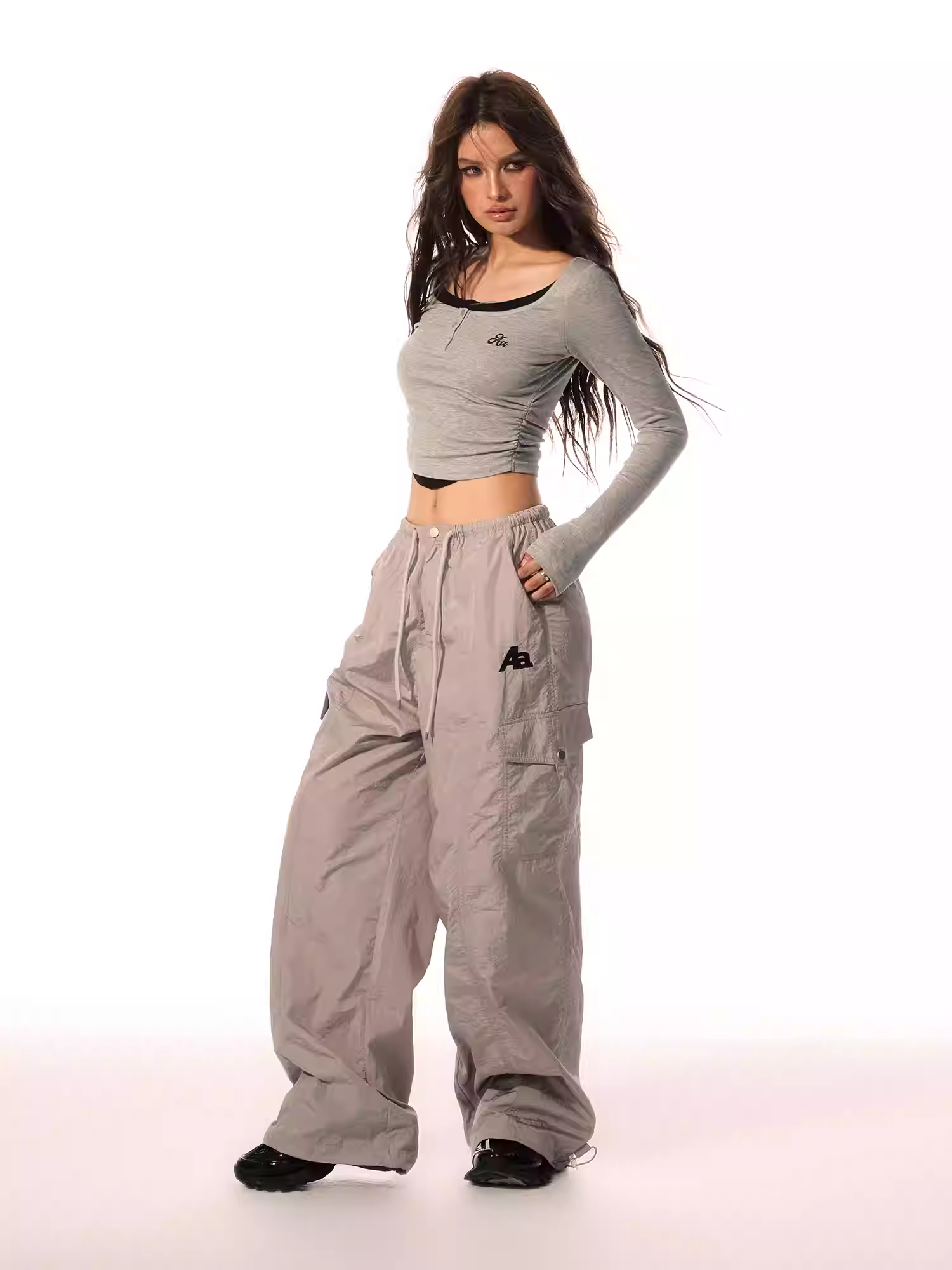 Retro fake two-piece short hot girl T-shirt, women's regular shoulder slim-fit long-sleeved base layer top