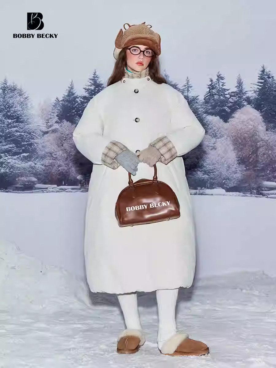 White down jacket with fluffy puff collar, long length, loose fit, no odor, casual retro coat