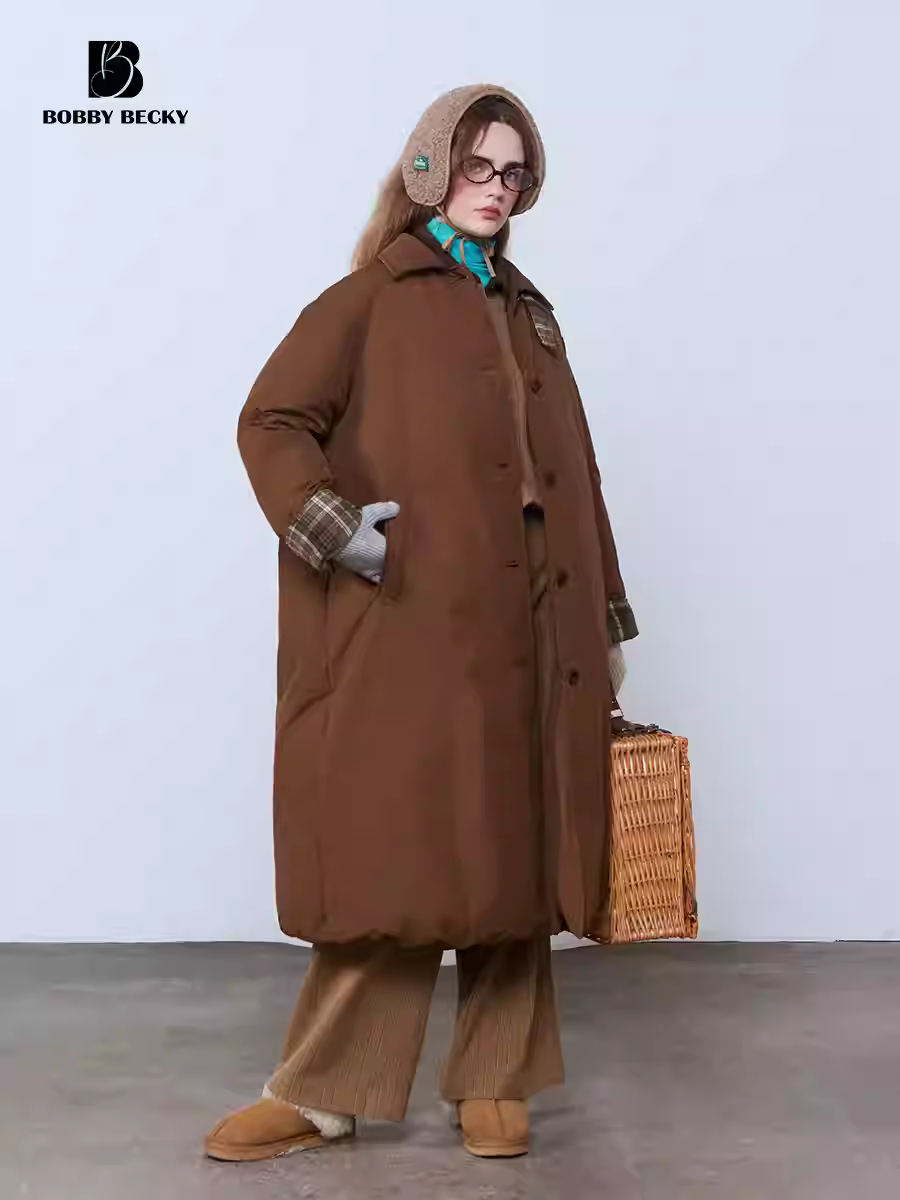 White down jacket with fluffy puff collar, long length, loose fit, no odor, casual retro coat