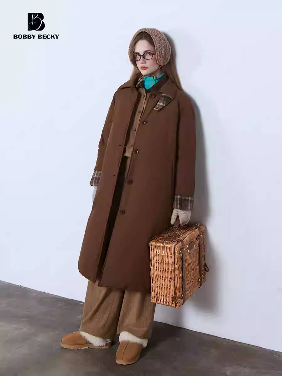 White down jacket with fluffy puff collar, long length, loose fit, no odor, casual retro coat